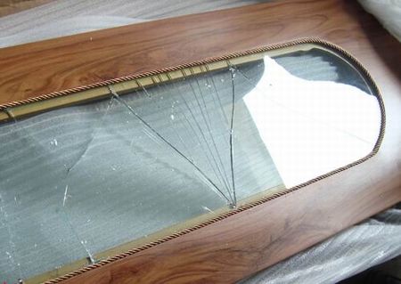 委托人可放心，貨品承運(yùn)過(guò)程中出現(xiàn)破損貨代公司有責(zé)任