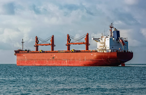 美國國際運輸業(yè)在促進(jìn)全球貿(mào)易和經(jīng)濟增長方面發(fā)揮著重要作用