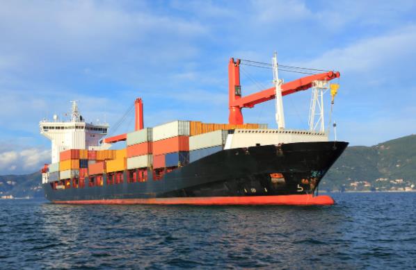 上海貨代面向全社會(huì)服務(wù)，是貨主和運(yùn)力供給者之間的橋梁和紐帶