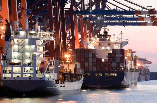 俄羅斯貨代作為具有競(jìng)爭(zhēng)力的貨代服務(wù)之一，備受?chē)?guó)際貿(mào)易商的青睞