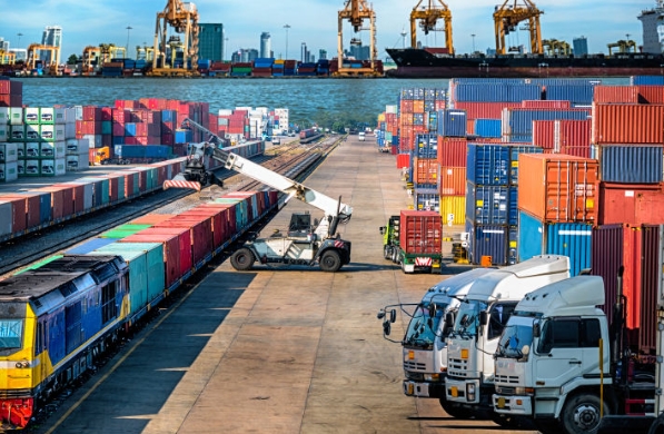 貨代公司如何通過數(shù)字化與服務的深度融合，迎接新時代的浪潮