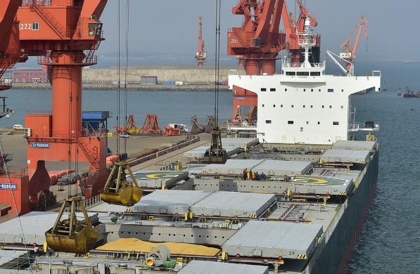 貨運(yùn)代理不僅簡(jiǎn)化了復(fù)雜的物流流程，還促進(jìn)了國(guó)際貿(mào)易的繁榮與發(fā)展