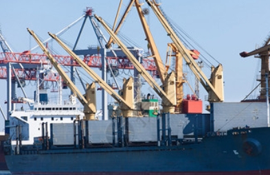 國際貨代公司在應(yīng)對市場變化時，國際貨代公司如何應(yīng)對市場變化？